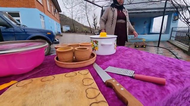 БАБУШКА ПРИГОТОВИЛА ВКУСНЫЙ МЯСНОЙ СОУС Азербайджанская Кухня Деревенская Кухня Рецепты смотреть онлайн