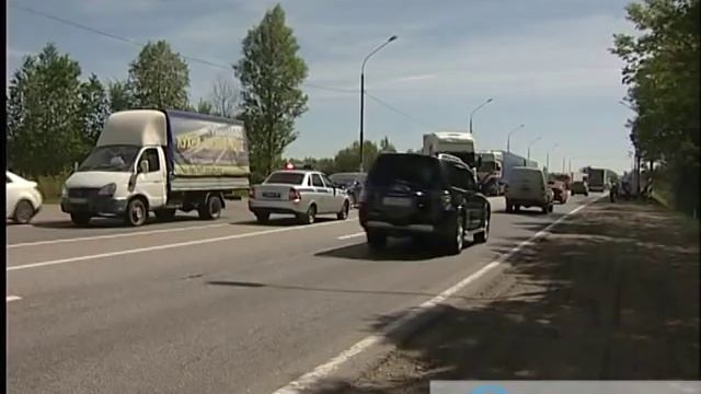 В Твери на 174 км трассы М10 столкнулись 5 автомобилей смотреть онлайн