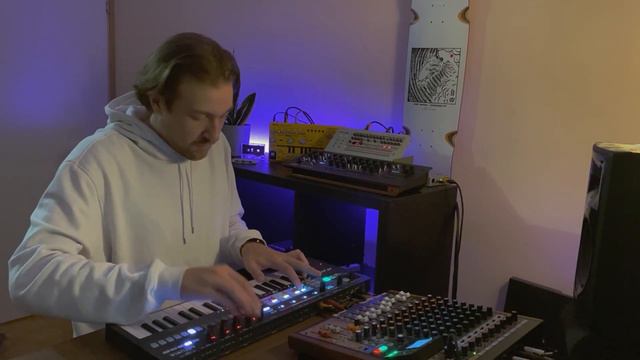 Live jam with Arturia Keystep pro (black edition) смотреть онлайн