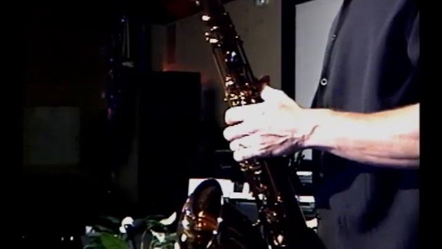CE Winds Alpha Series 1 Curved Soprano Saxophone - Vintage Bronze смотреть онлайн