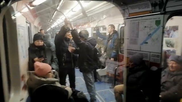 Поезд музей на Ленинской линии Площадь Маркса - Речной Вокзал 03.11. 2023 смотреть онлайн