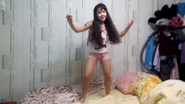 Танцую не я моя подруга, (мы насосы папиросы) смотреть онлайн