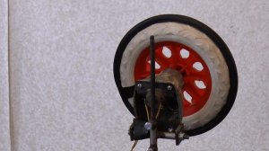 Необычный тренажёр "Колесо" для настольного тенниса.