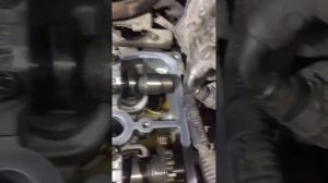 NISSAN TIIDA мотор HR16 регулировка клапонов Впуск 0.30 выпуск 0.33