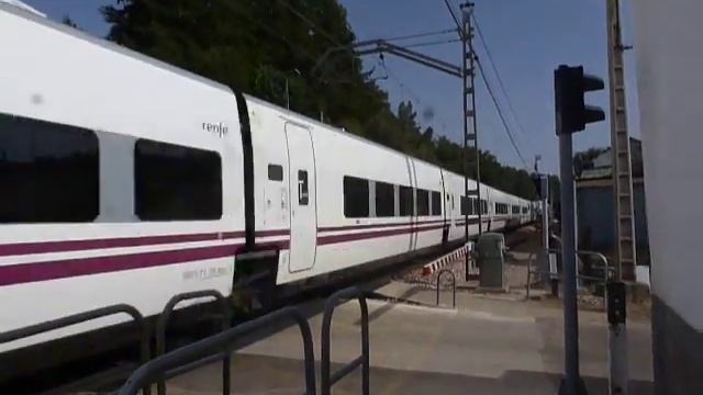 Alvia S/130 Renfe смотреть онлайн