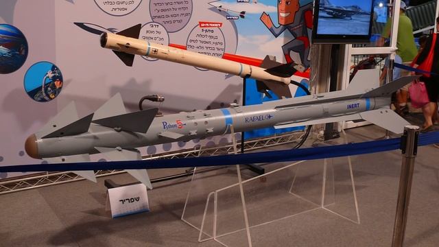 PL 10E VS Python 5 WVR Missile - Most Advanced Short Range Missiles on JF 17 Block 3 and Tejas смотреть онлайн