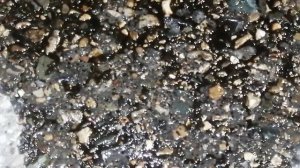 средство для мытья посуды против масляного пятна на асфальте...