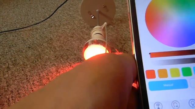 Smart RGB Led Bulp Lampe E27 Bluetooth Lautsprecher drahtlos APP Farbwechsler Disco Modus 1byone смотреть онлайн