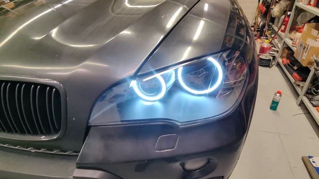 Установка билед аузум а 10 и тюнинг BLACK EDITION/ Ангельские глазки на BMW X5 E70 смотреть онлайн