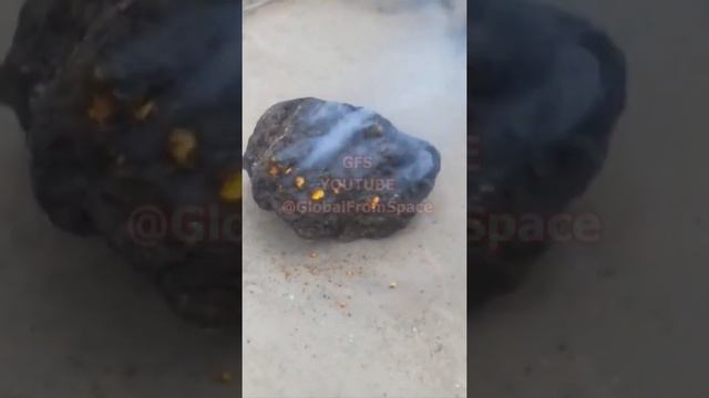 Stone containing white phosphorus, when the outer shell is broken it reacts with oxygen. смотреть онлайн