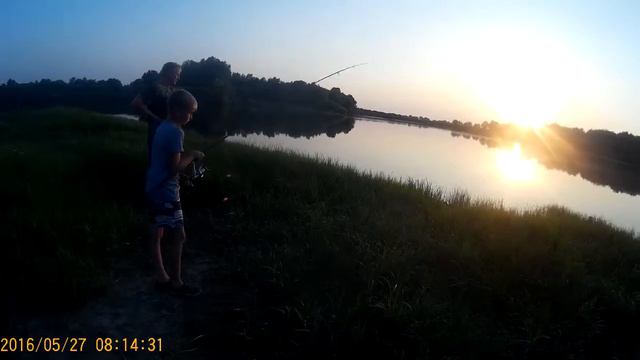 10 летний мальчик против 4кг. сазана. смотреть онлайн