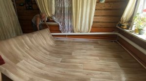 Укладка линолеума на деревянный пол, в частный дом.