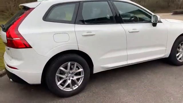VOLVO XC60 D4 MOMENTUM AWD 2.0 5-DR AUTO 2018 (09) смотреть онлайн