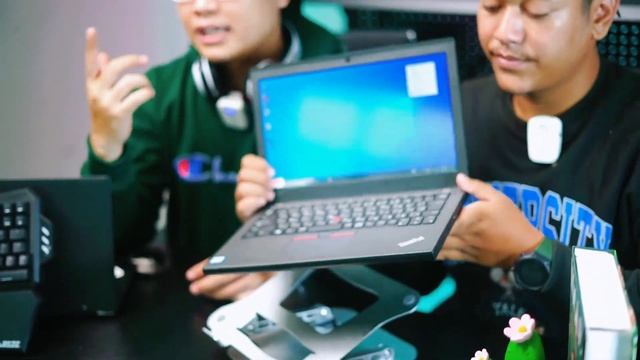 2 JUTA DOANG UDAH DAPET LAPTOP LENOVO X270 !!! смотреть онлайн
