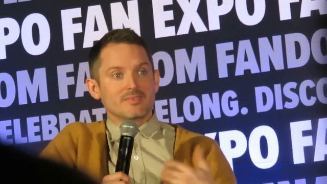 ELIJAH WOOD (Lord Of The Rings) - Fan Expo Vancouver 2024 смотреть онлайн