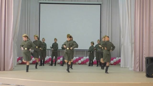 Хореографический ансамбль "Истоки" - Дорога на Берлин смотреть онлайн