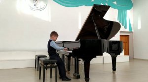 И.С. Бах маленькая прелюдия ре-минор исп. Бостонов Артём