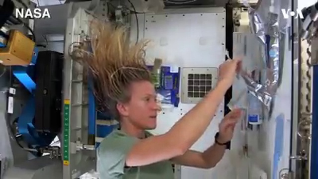 Руководство как помыть голову в космосе смотреть онлайн