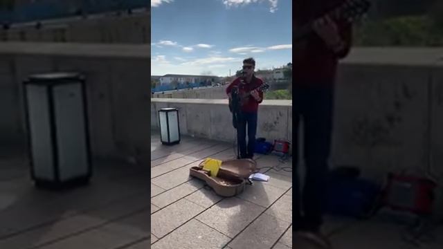 ONE DUDE, FOUR INSTRUMENTS - PERFORMS BEATLES! смотреть онлайн