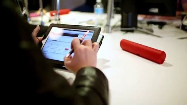 Carbon Audio Zooka Wireless Speaker Bar For iPad,Mac Book, iPhone & Bluetooth Devices смотреть онлайн