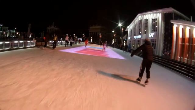 По воде аки посуху ?! ДА !! Только при минусовой температуре. смотреть онлайн