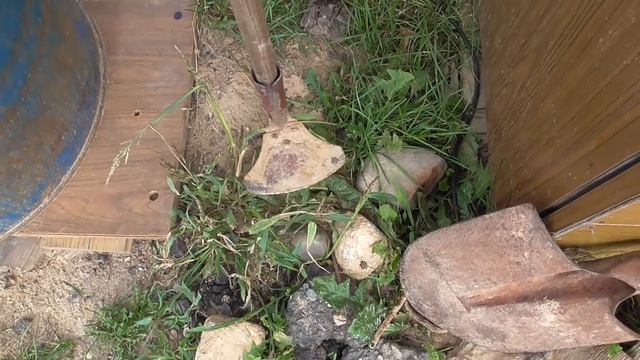 Заготовки на зиму, Потери в хозяйстве и Супер-лопата для копки глубоких и узких траншей. смотреть онлайн