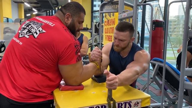 Levan Saginashvili | Keeps Getting Stronger💪 смотреть онлайн