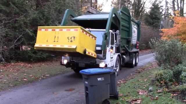 Volvo WXLL Wittke Carry Cans