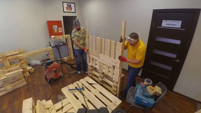 Гардероб из поддонов смотреть онлайн