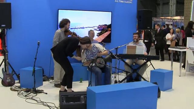Греки на туристической выставке смотреть онлайн
