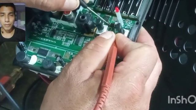 Mi bocina no enciende ni se escucha,¿Cuál podría ser el problema y como lo reparo? смотреть онлайн