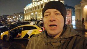 Площадь трёх вокзалов в Москве. Казанский, Ленинградский и Ярославский жд вокзалы.