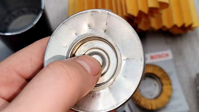 Распил масляного фильтра BOSCH 0 986 4B7 063 (ЮАР) смотреть онлайн