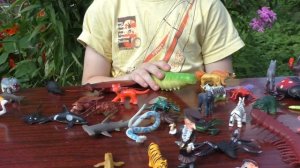 Коллекция игрушек из коробки Животные и Насекомые. Часть 1