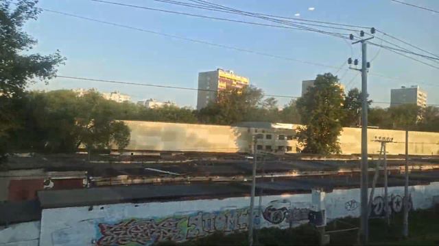 Москва утро вид из окна электропоезд ЭГ2Тв "Иволга" участок пути Окружная-Дегунино смотреть онлайн