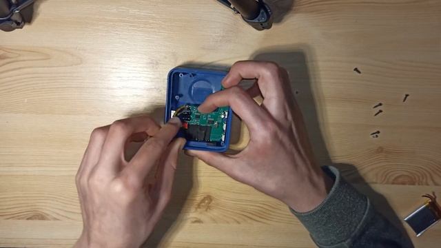 JBL GO 2 replacement of the emergency battery смотреть онлайн