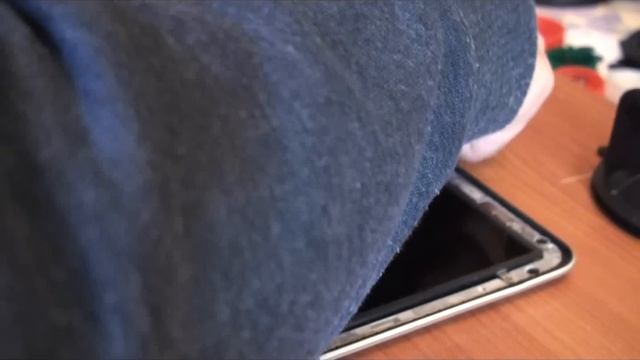 Riparazione sostituzione schermo LCD MacBook Pro 15 unibody 2009 Parte Seconda смотреть онлайн