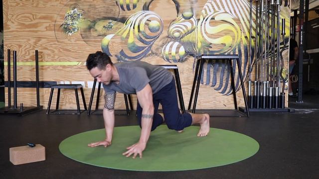 STAY HEALTHY FLOW AT HOME 45-min Movement Class смотреть онлайн