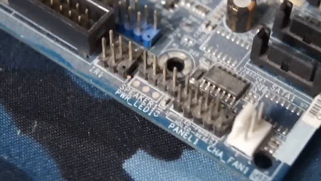 Как включить компьютер без кнопки включения How to turn on the computer without the power button смотреть онлайн