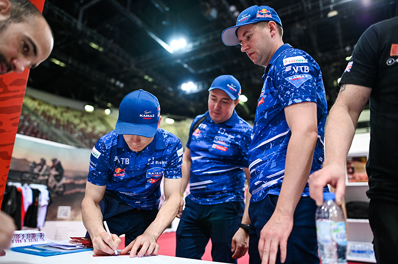 «Дакар-2020»: день проверок в Джидде смотреть онлайн