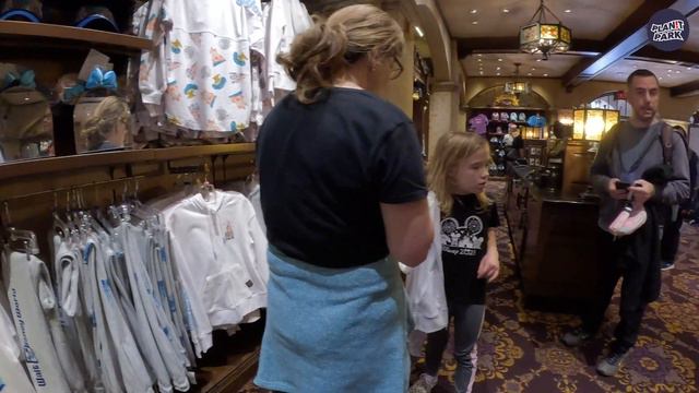 Enter The Twilight Zone At TOWER HOTEL GIFTS | Hollywood Studios | Walt Disney World (Feb 2024) [4K