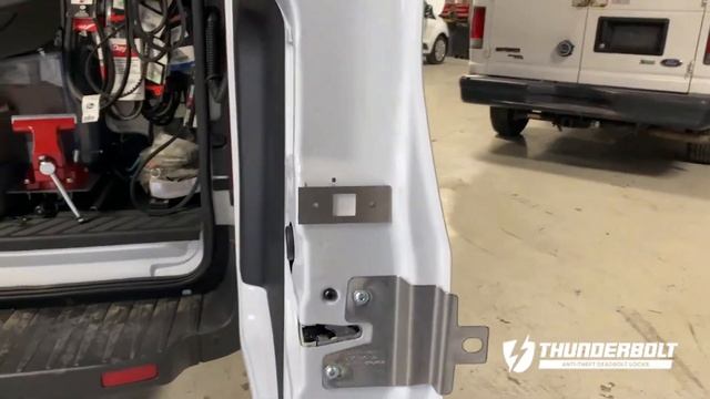 Ford Transit Anti-Theft Deadbolt Security Locks by Thunderbolt смотреть онлайн