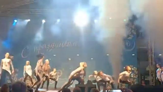 Танец «Нас миллионы» , студия танца «Wi-fly». 8 июля 2021 г. смотреть онлайн