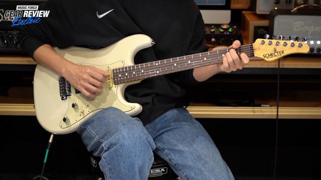 Schecter USA Custom Shop Traditional Rosewood FB VS Maple FB Review (No Talking) смотреть онлайн