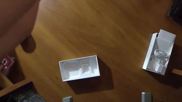 распаковка Iphone 5s Dan Slieker