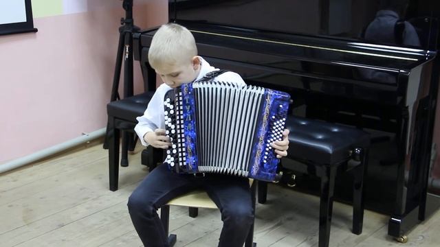Киряев Николай, 8 лет, "Мишка с куклой", ДШИ п.Ивня (Любимая мелодия) смотреть онлайн