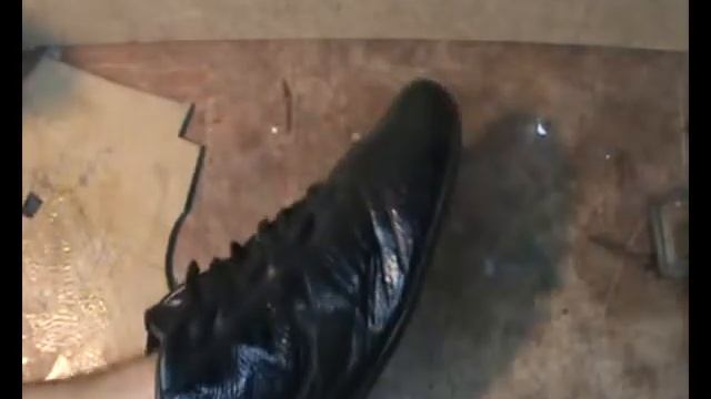 Ремонт обуви.Кроссовки Repair running loafers смотреть онлайн