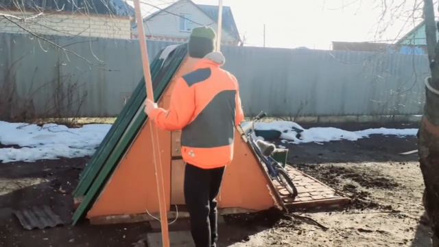 Начало преображения двора. Это видео должно было выйти 23 февраля... смотреть онлайн