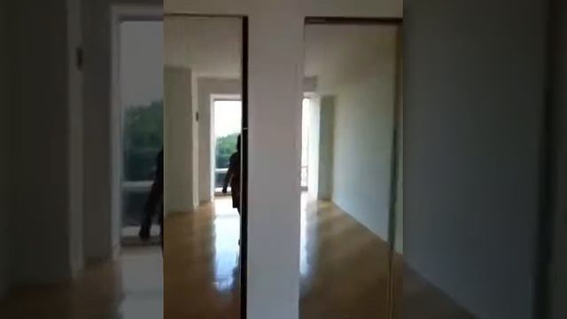 Trump World Tower 1BR-1.5Bths смотреть онлайн