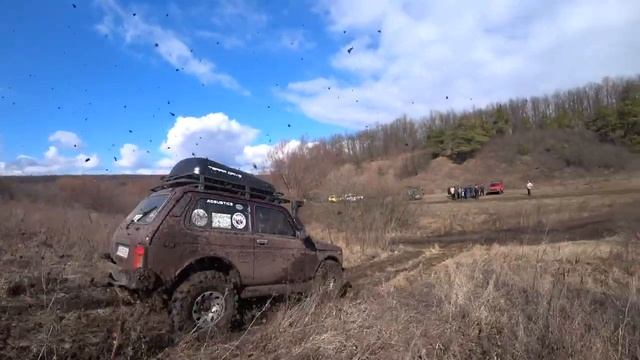 Как всегда спорим кто круче в горку! Луаз vs Нива vs Уаз смотреть онлайн